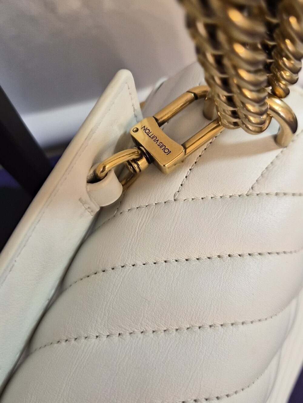 ✨ Louis Vuitton New Wave Chain Bag MM – White Rainbow Logo ✨ - Picture 14 of 15